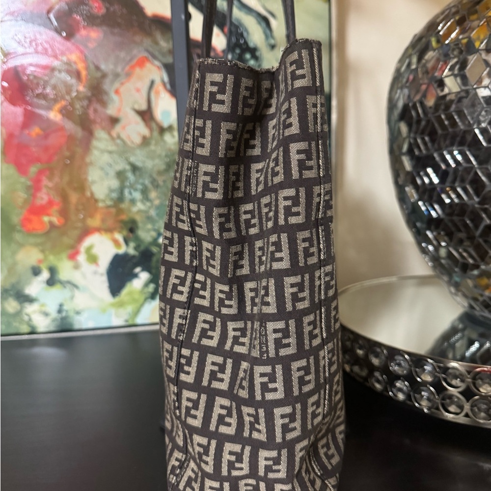 Fendi Brown and Black Women's Tote Bag / Includes C.O.A - Picture 3 of 9